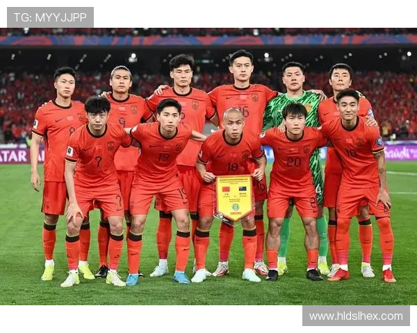 中国足球联赛重启在即 新赛季备战火热进行 球队阵容大调整引关注